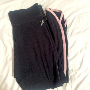 VS pink crop yoga leggings